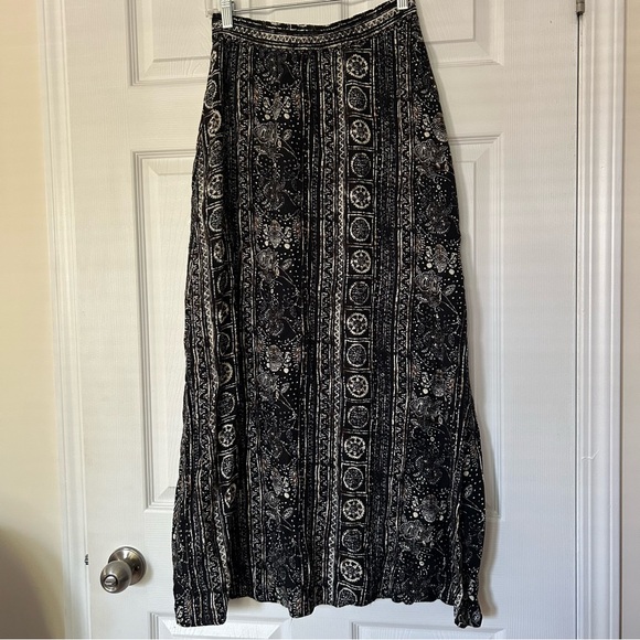 Vintage Boho Button Up Skirt - Picture 2 of 5